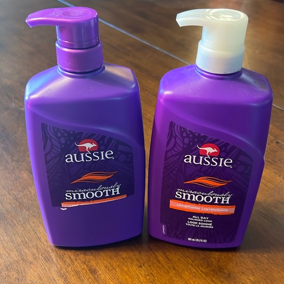 AUSSIE MIRACULOUSLY SMOOTH Shampoo & Conditioner 29.2 FL OZ each *NEW* - Picture 1 of 2